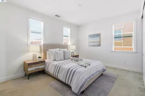 Bedroom - 2812 Mount Dana Dr, Dublin, CA 94568 photo 6 of 9