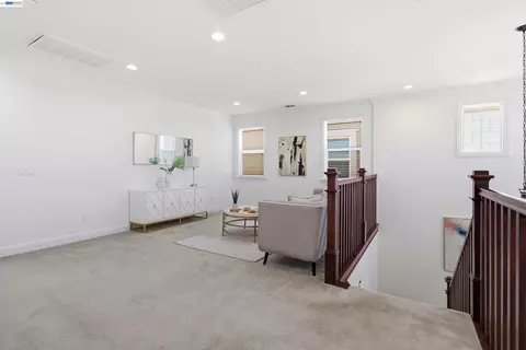 Entry Way - 2812 Mount Dana Dr, Dublin, CA 94568 photo 3 of 7