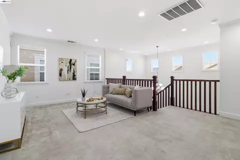 Entry Way - 2812 Mount Dana Dr, Dublin, CA 94568 photo 5 of 7