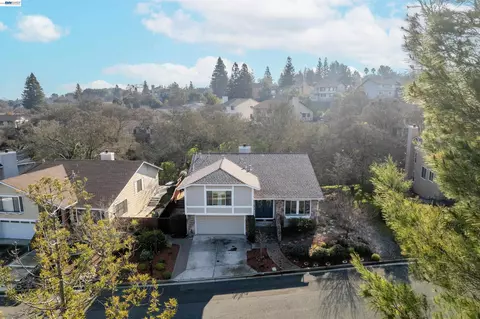 135 Saint Germain Ln, Pleasant Hill, CA 94523