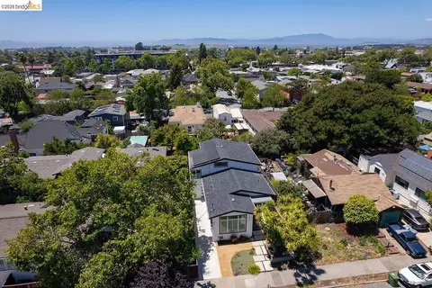 View/Area - 1470 Cornell Ave, Berkeley, CA 94702 photo 6 of 8