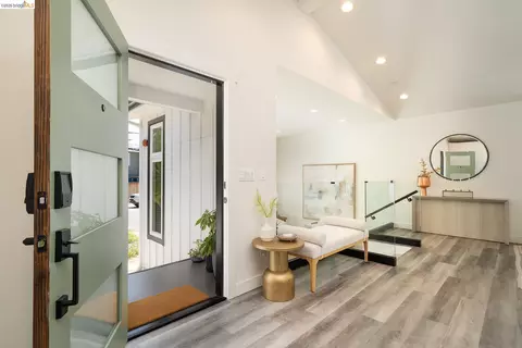 Entry Way - 1470 Cornell Ave, Berkeley, CA 94702 photo 1 of 2