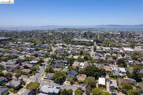 View/Area - 1470 Cornell Ave, Berkeley, CA 94702 photo 3 of 8