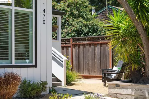 Exterior - 1470 Cornell Ave, Berkeley, CA 94702 photo 5 of 15