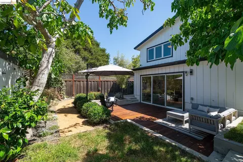 Exterior - 1470 Cornell Ave, Berkeley, CA 94702 photo 13 of 15