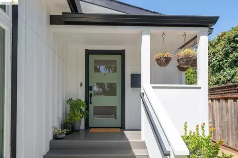 Exterior - 1470 Cornell Ave, Berkeley, CA 94702 photo 6 of 15