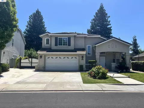 1058 Junction Dr, Manteca, CA 95337