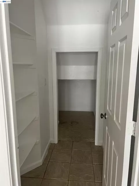 Entry Way - 1058 Junction Dr, Manteca, CA 95337 photo 2 of 5