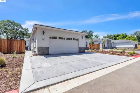 Other - 5210 Shirehills Ln, Carmichael, CA 95608 photo 1 of 10