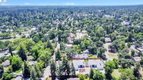 View/Area - 5210 Shirehills Ln, Carmichael, CA 95608 photo 1 of 6