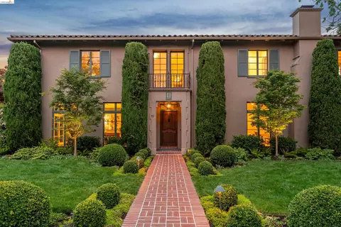 10 Muir Ave, Piedmont, CA 94610