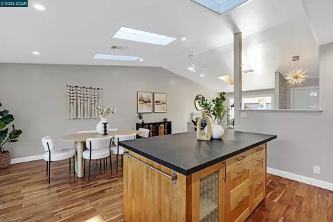 Kitchen - 335 Lakeside Ct, Martinez, CA 94553 photo 3 of 4