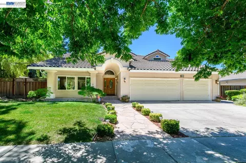 4576 Del Valle Pkwy, Pleasanton, CA 94566