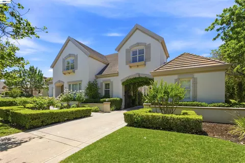 3019 E Ruby Hill Dr, Pleasanton, CA 94566