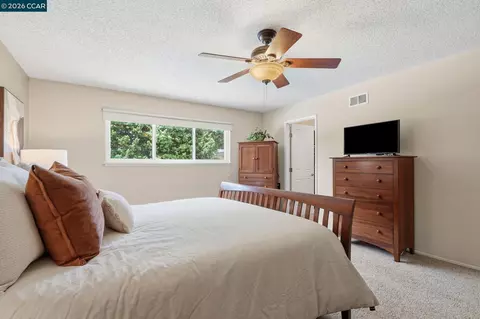Bedroom - 491 Ewing Dr, Pleasanton, CA 94566 photo 4 of 7