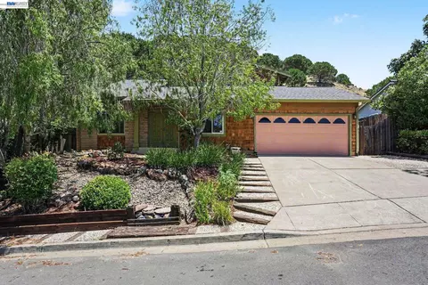 3414 Augusta Ct, Hayward, CA 94542