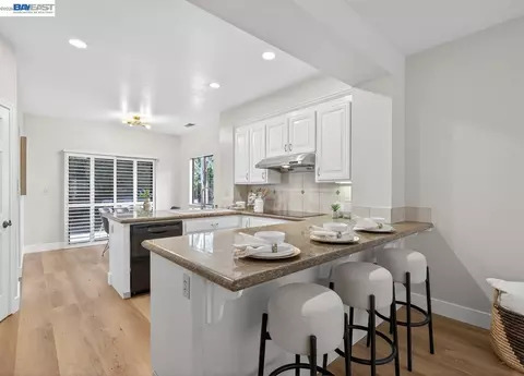 Kitchen - 455 Eagle Valley Way, Danville, CA 94506 photo 2 of 5