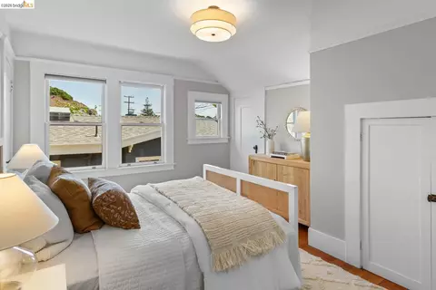 Bedroom - 1021 Colusa Ave, Berkeley, CA 94707 photo 4 of 5