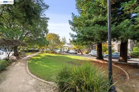 3039 Halcyon Ct, Berkeley, CA 94705 photo 42
