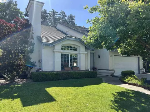 1225 Riesling Cir, Livermore, CA 94550