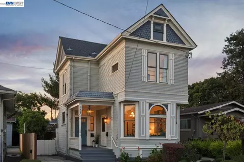 758 Alcatraz Ave, Oakland, CA 94609