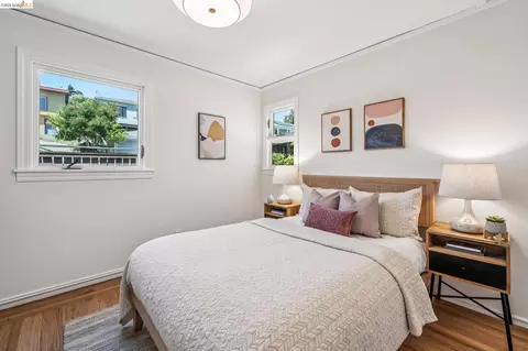 Bedroom - 708 Grizzly Peak Blvd, Berkeley, CA 94708 photo 2 of 9