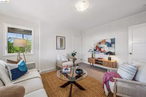 Living - 708 Grizzly Peak Blvd, Berkeley, CA 94708 photo 6 of 7