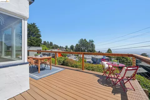 Exterior - 708 Grizzly Peak Blvd, Berkeley, CA 94708 photo 7 of 27