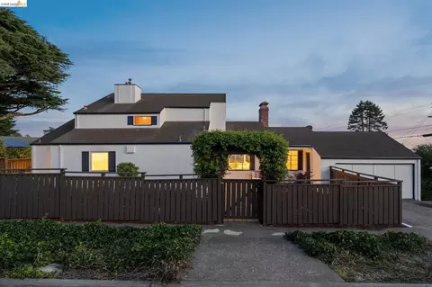 Exterior - 708 Grizzly Peak Blvd, Berkeley, CA 94708 photo 19 of 27
