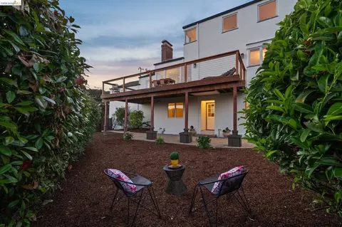Exterior - 708 Grizzly Peak Blvd, Berkeley, CA 94708 photo 21 of 27
