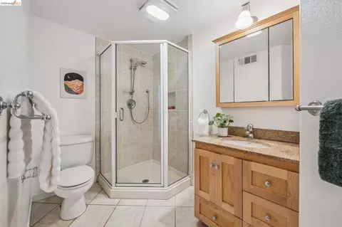 Bath - 708 Grizzly Peak Blvd, Berkeley, CA 94708 photo 3 of 3