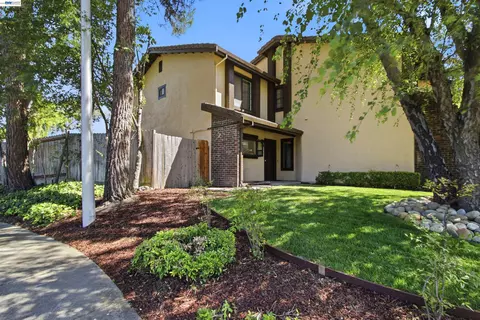 Exterior - 6010 Peppertree Ct, Newark, CA 94560 photo 3 of 9