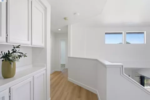 Entry Way - 6010 Peppertree Ct, Newark, CA 94560 photo 2 of 3
