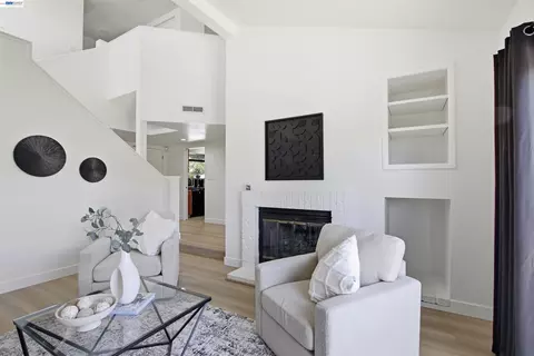 Living - 6010 Peppertree Ct, Newark, CA 94560 photo 2 of 2