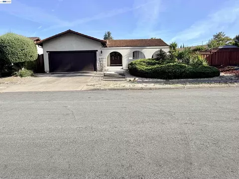40701 Penn Ln, Fremont, CA 94538