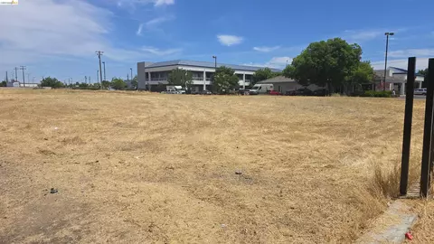 3517 A St, North Highlands, CA 95660