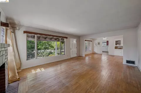 Living - 1830 3rd Ave, Walnut Creek, CA 94597 photo 4 of 6