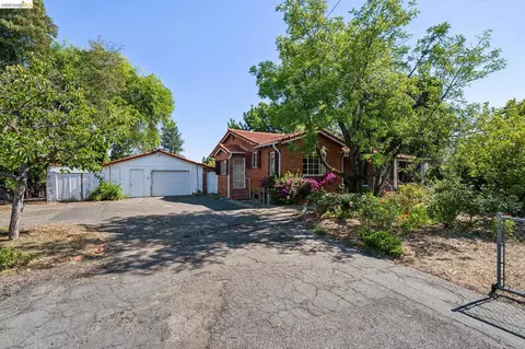 Exterior - 1830 3rd Ave, Walnut Creek, CA 94597 photo 2 of 13