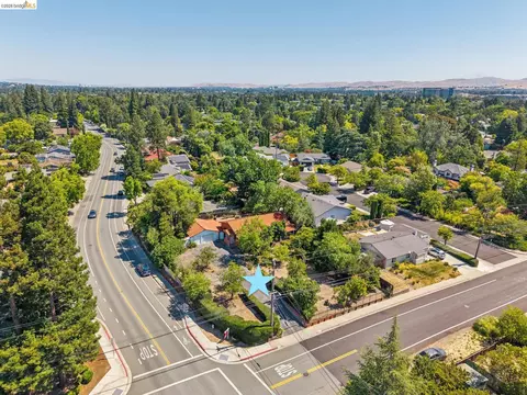 View/Area - 1830 3rd Ave, Walnut Creek, CA 94597 photo 1 of 3