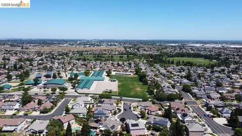 View/Area - 2371 Cornwall Ave, Manteca, CA 95337 photo 7 of 8