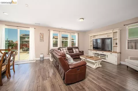Other - 2371 Cornwall Ave, Manteca, CA 95337 photo 3 of 10