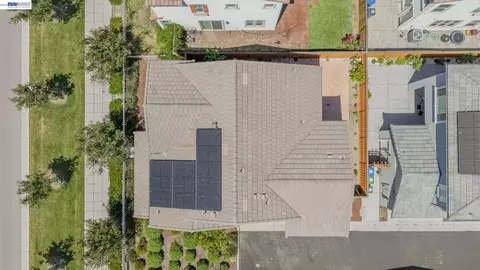 View/Area - 233 E Central Pkwy, Mountain House, CA 95391 photo 4 of 8