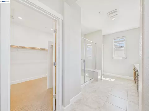 Entry Way - 233 E Central Pkwy, Mountain House, CA 95391 photo 1 of 4