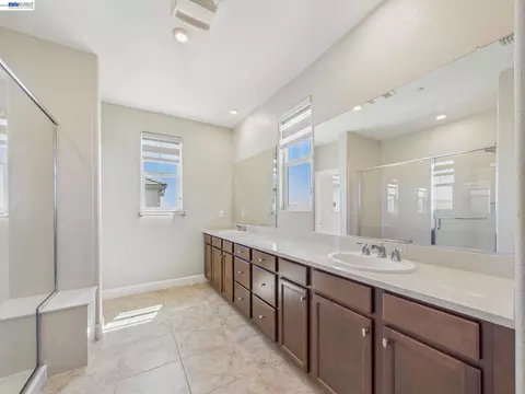 Other - 233 E Central Pkwy, Mountain House, CA 95391 photo 8 of 15