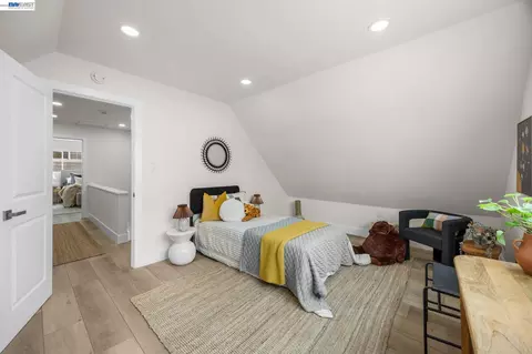 Bedroom - 460 Inverness Dr, Pacifica, CA 94044 photo 5 of 9