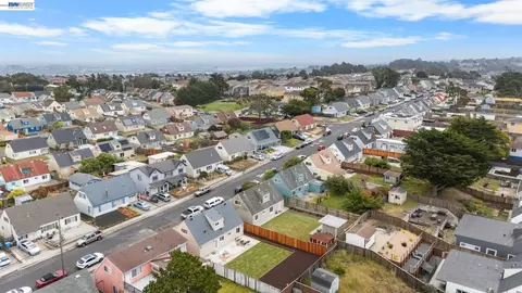 View/Area - 460 Inverness Dr, Pacifica, CA 94044 photo 6 of 6
