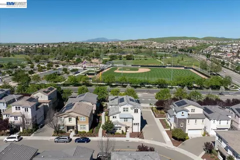 View/Area - 2857 Alliston Loop, Dublin, CA 94568 photo 2 of 5