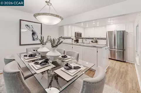 1417 Oakmont Dr #2, Walnut Creek, CA 94595