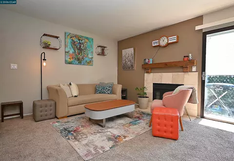 Living - 94 Elder Dr #H, Pacheco, CA 94553 photo 3 of 3
