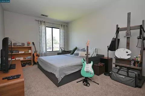 Bedroom - 94 Elder Dr #H, Pacheco, CA 94553 photo 4 of 5